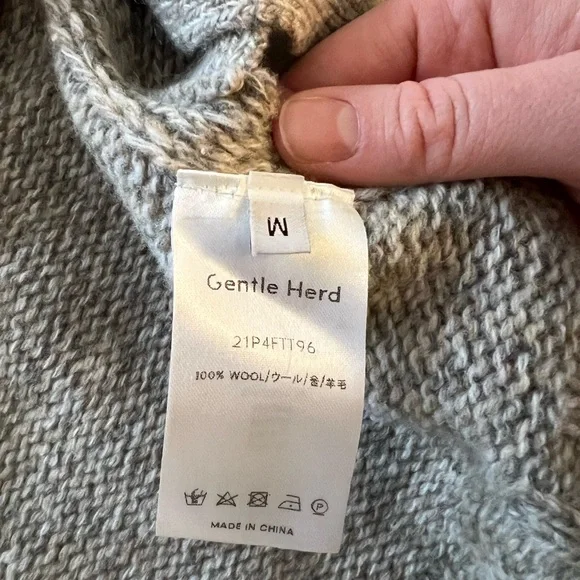 Gray/Tan Knit Sweater Vest - Picture 3 of 6